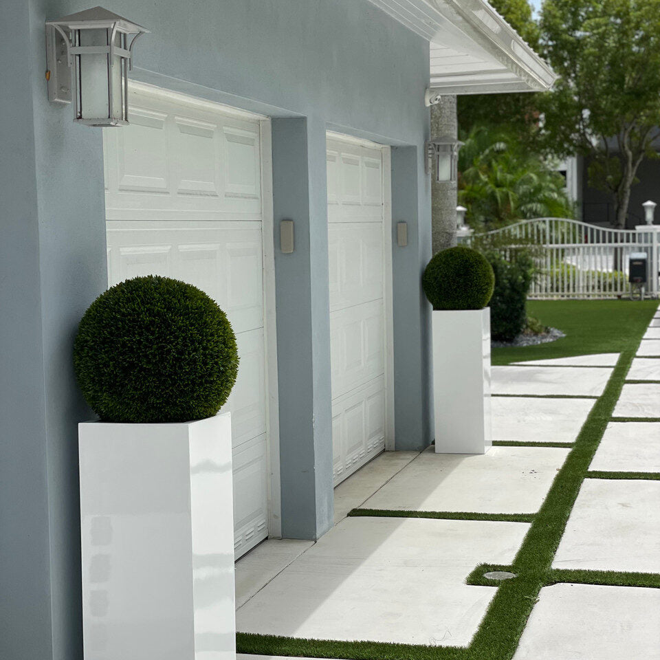 Yong Fibreglass Vase Topiary