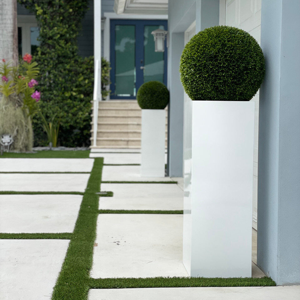 Yong Fibreglass Vase Topiary